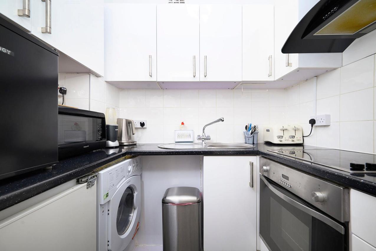 Westminster Flat For Families & Business Travelers, Steps To Landmarks! Appartement Londen