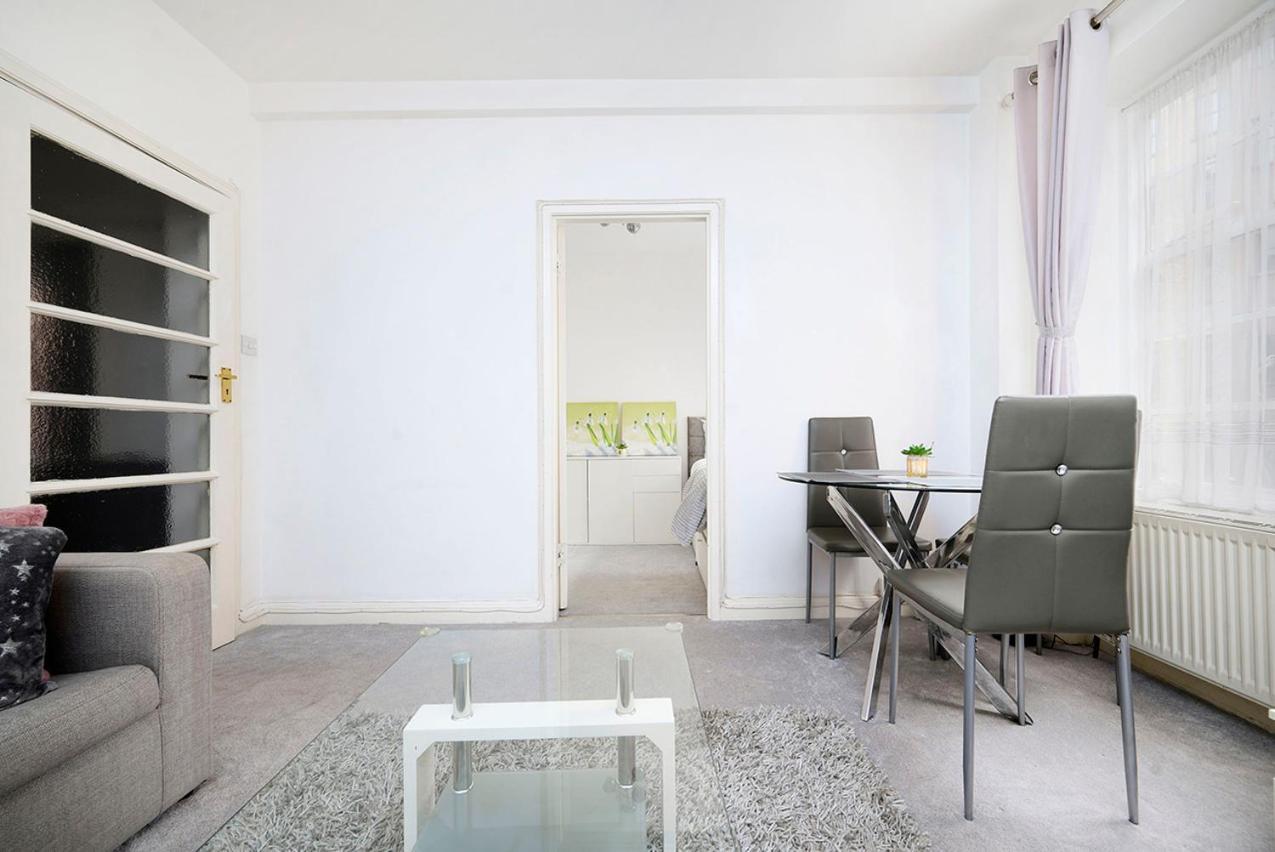 Westminster Flat For Families & Business Travelers, Steps To Landmarks! * Londen