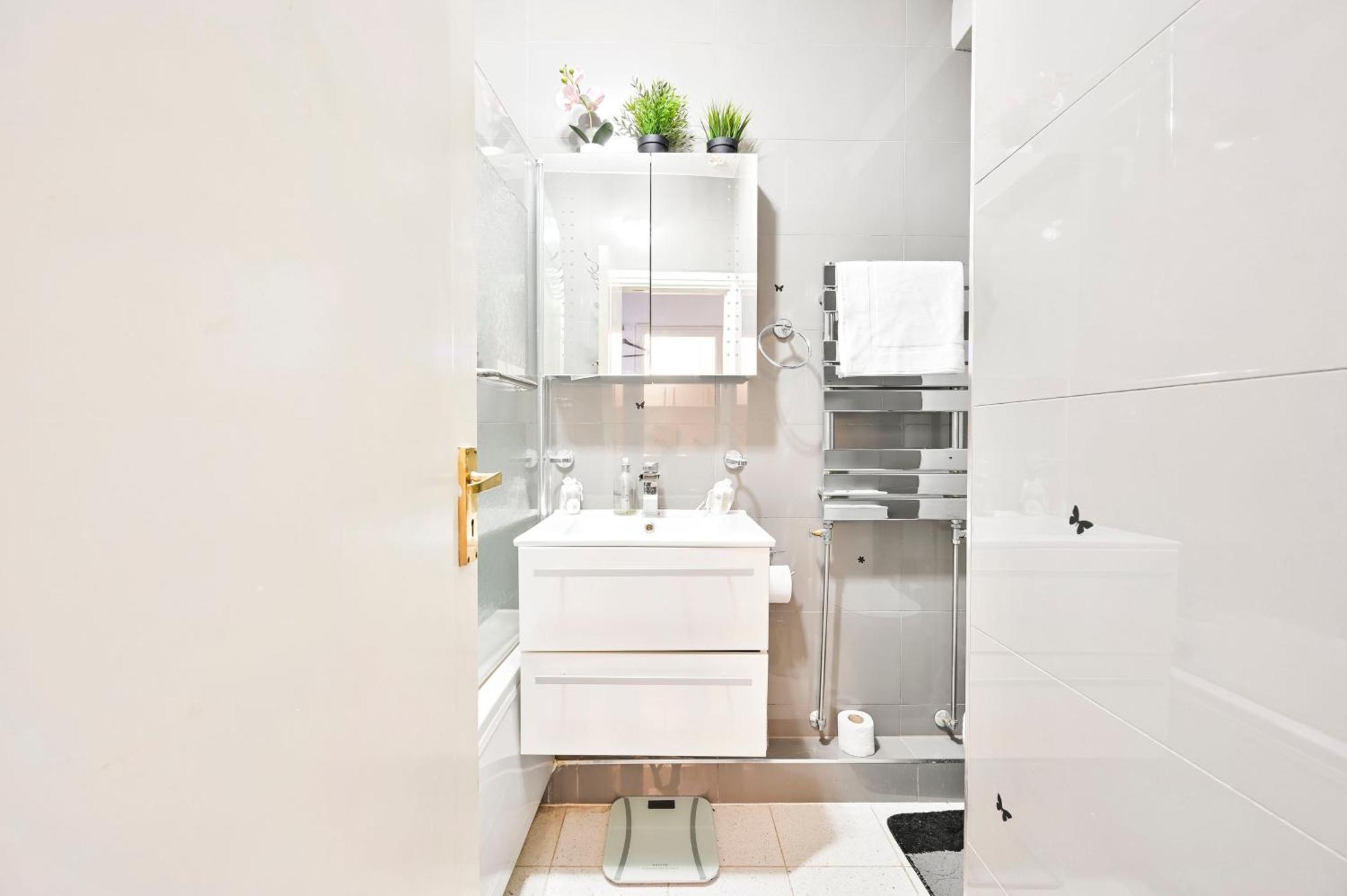 Appartement Westminster Flat For Families & Business Travelers, Steps To Landmarks!